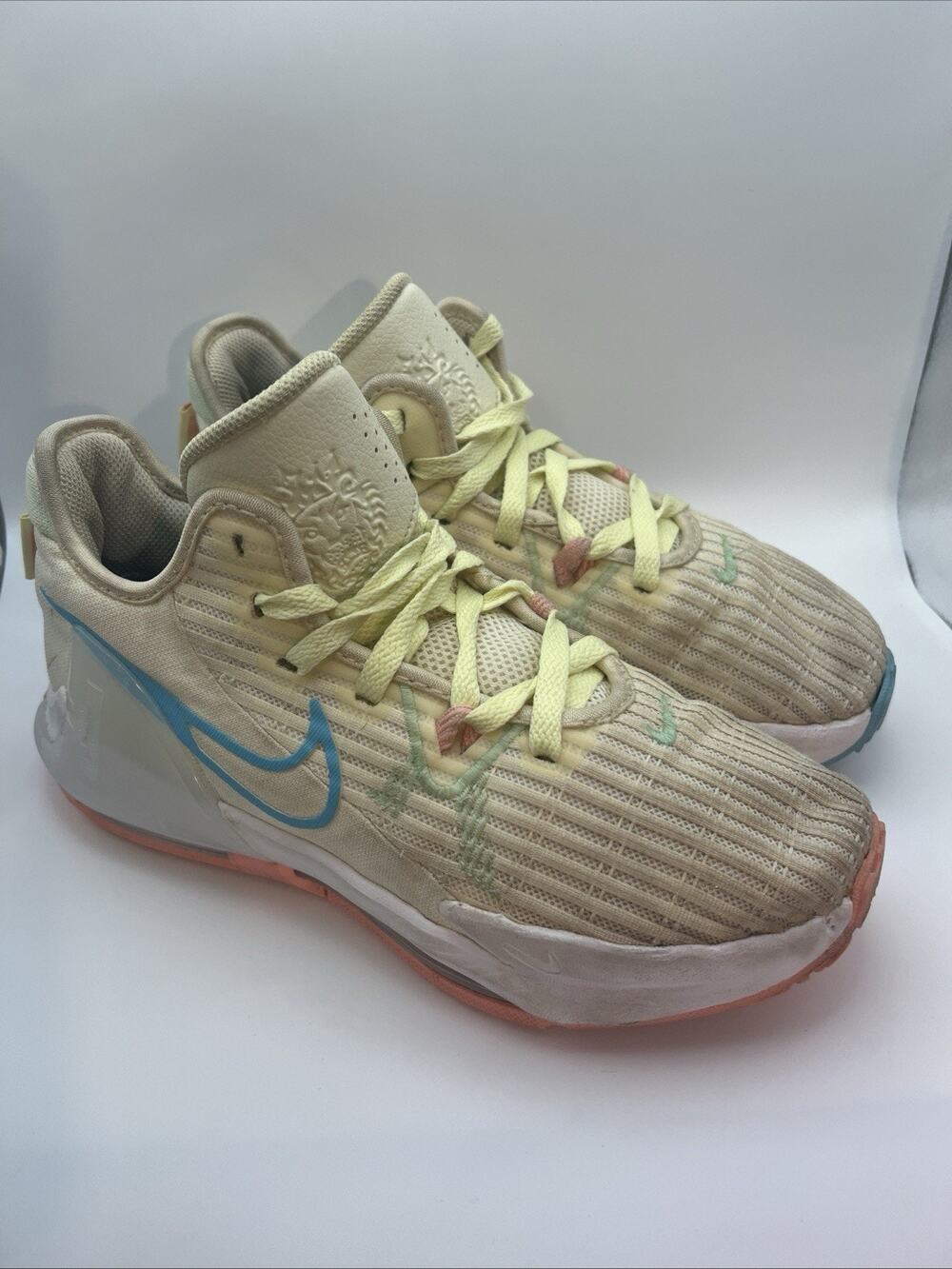 Nike LeBron 2022 Witness 6 GS Easter Size 6Y Shoes DD0423-103